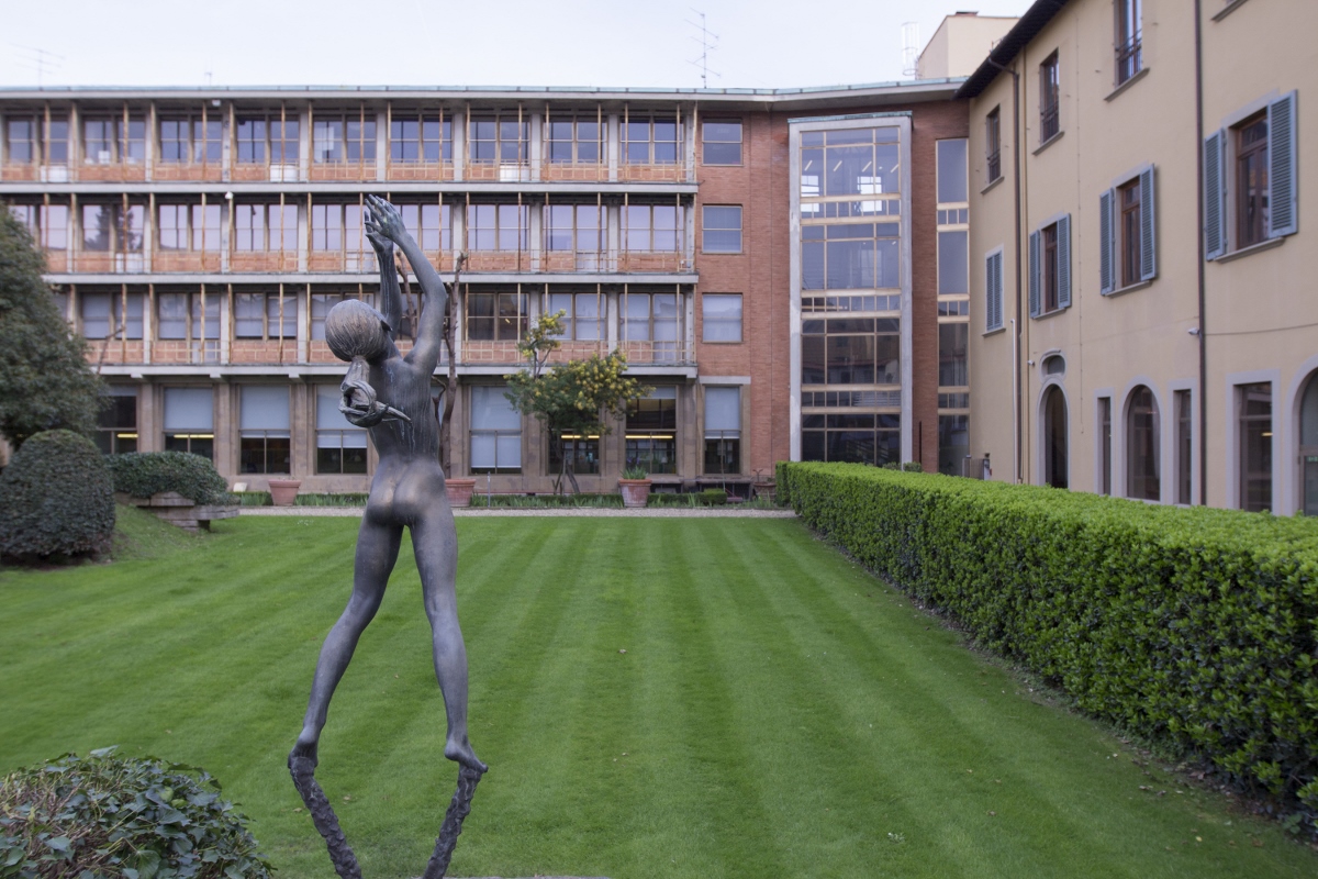 Il giardino interno della sede dell'Ente CRF 