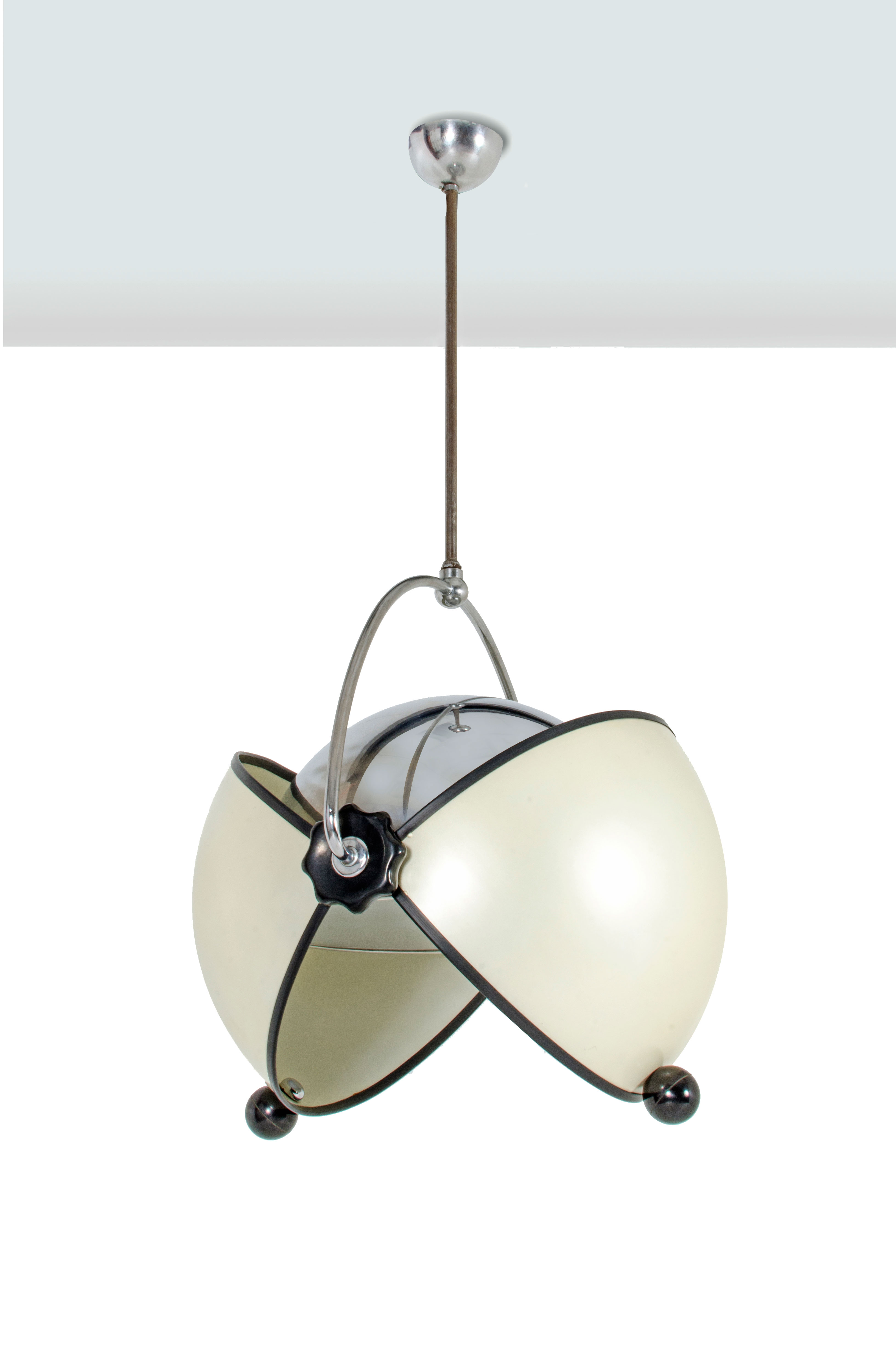 SUPERSTUDIO O-Look, Lampadario in alluminio verniciato e metallo cromato. Prod. Poltronova / Design Center anni '60 h cm 115 diam 60