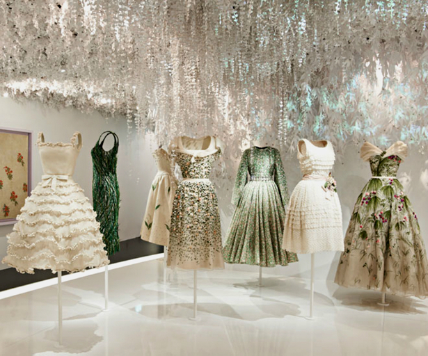 DIOR AL MUSÉE DES ARTS DÉCORATIFS