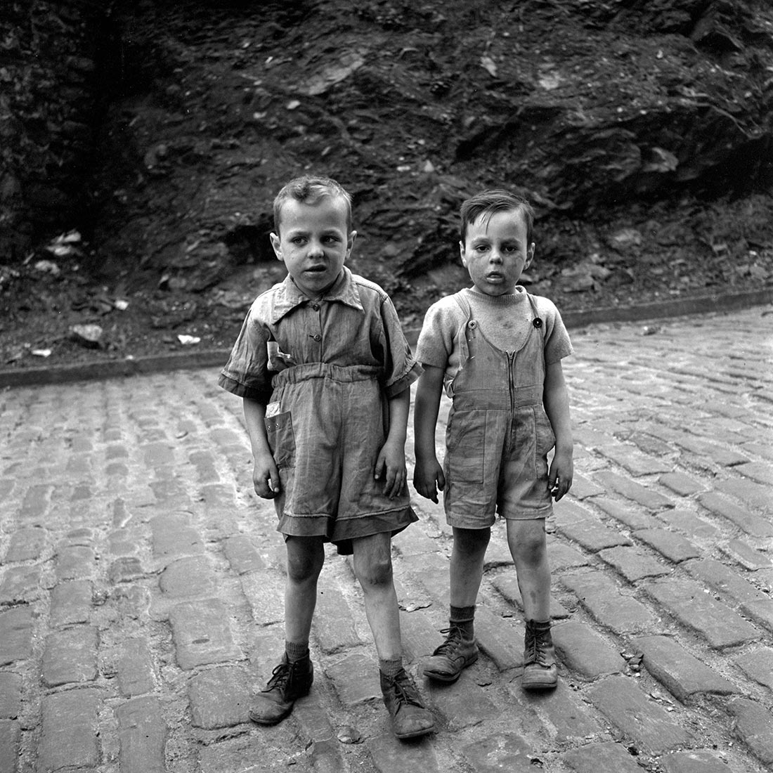 Vivian Maier, Undated, Canada. Vivian Maier/Maloof Collection, courtesy of Howard Greenberg Gallery