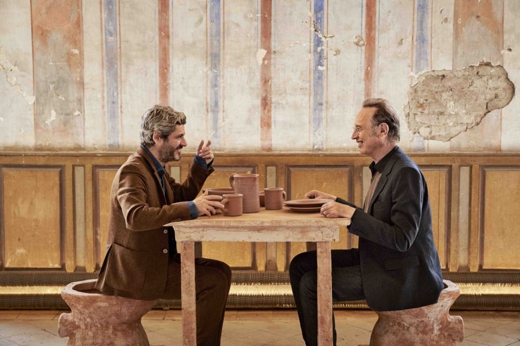 Luca Cipelletti e Gianantonio Locatelli dialogano all'interno del Museo della Merda. Photo © Henrik Blomqvist
