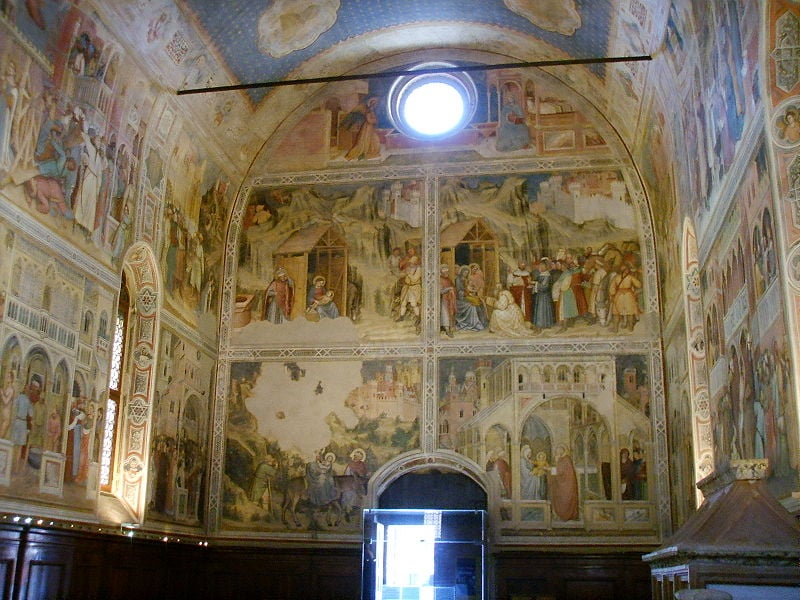 Oratorio di San Giorgio, controfacciata