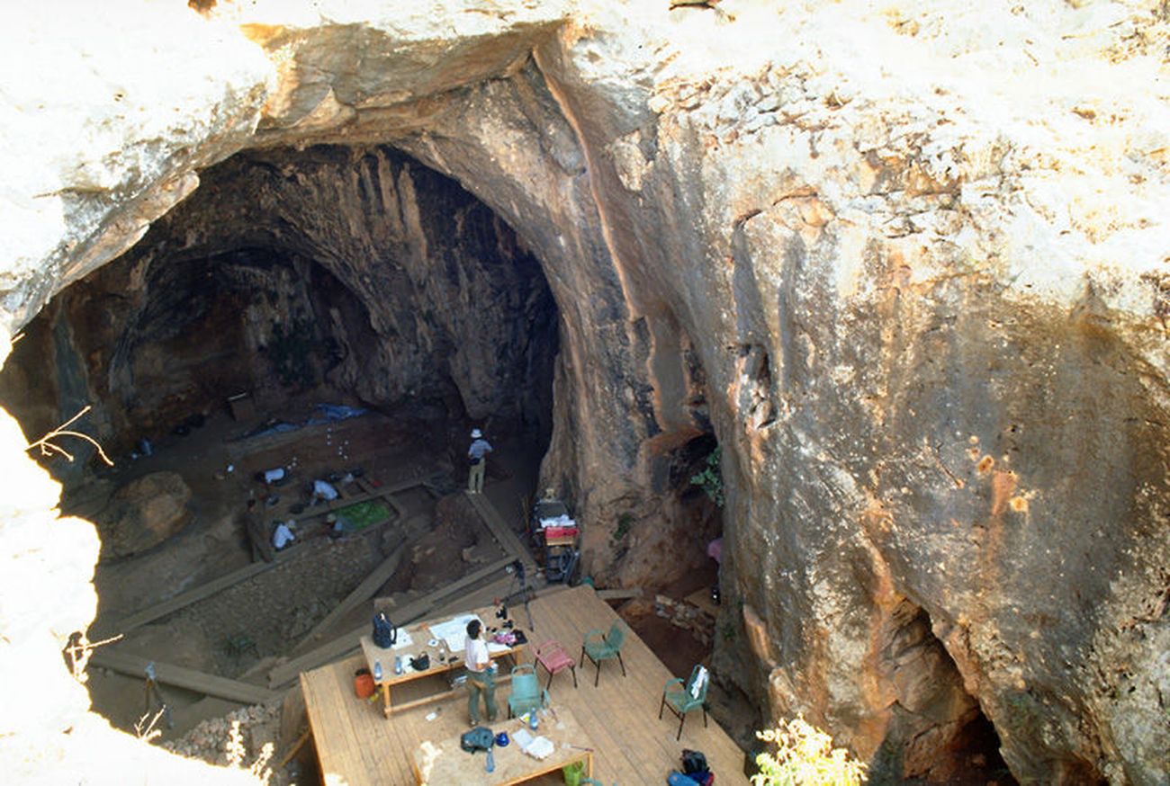 Siria. Grotta di Dederiyeh