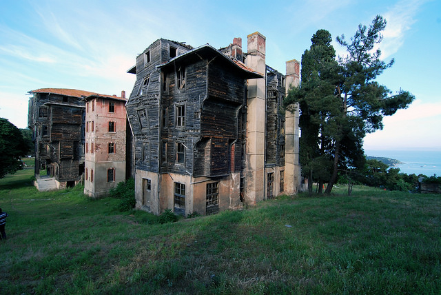 Orfanotrofio greco di Prinkipo, Turchia. Ph. Barış Altan