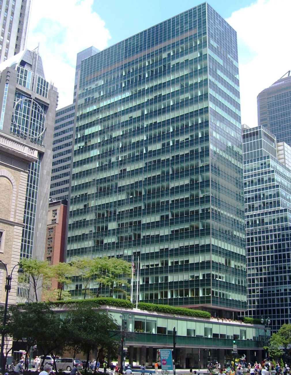 Gordon Bunshaft, Lever House. New York, 1950-52