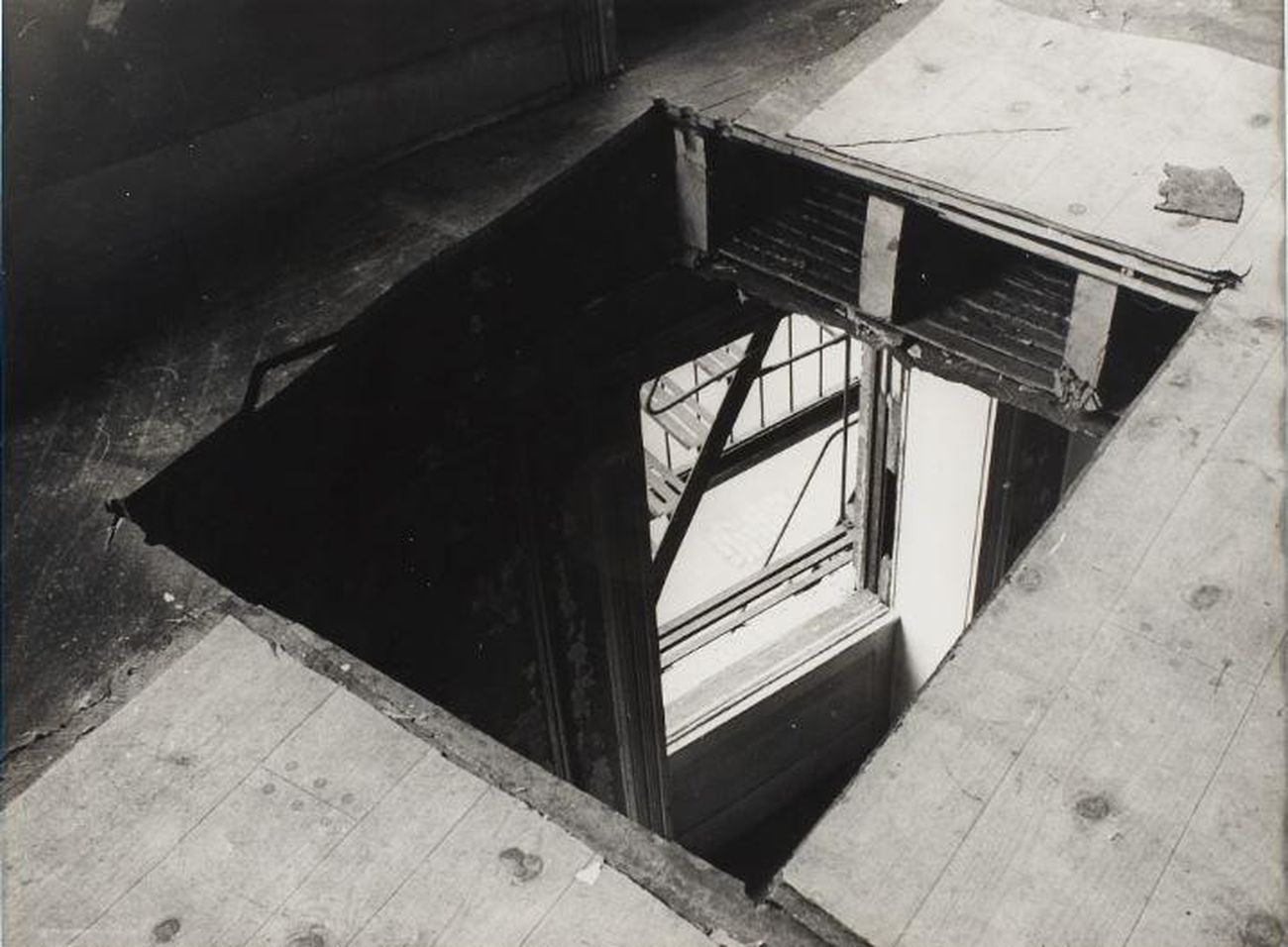 Gordon Matta-Clark, Bronx Floors, 1973