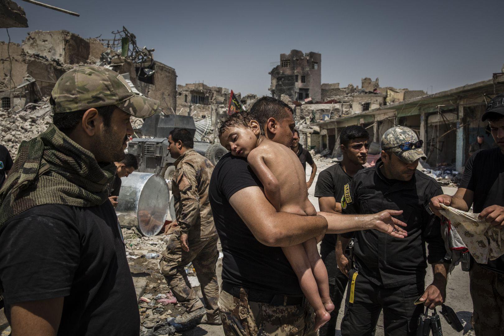 World Press Photo 2018. Ivor Prickett, The Battle for Mosul, 12 luglio 2017 (The New York Times)