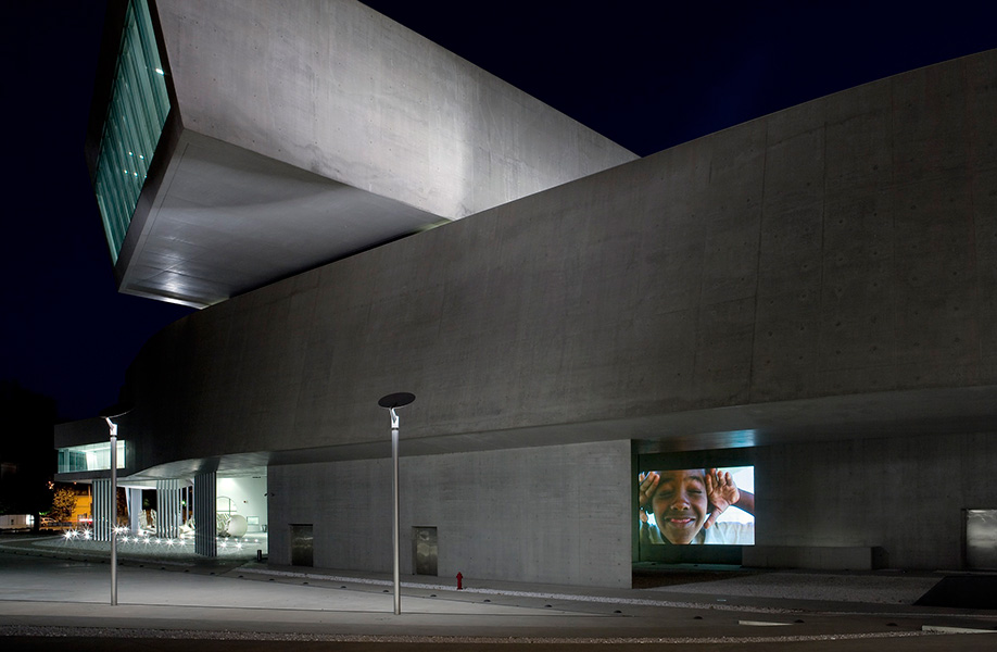 Massimo Grimaldi, EMERGENCY’s Paediatric Centre in Port Sudan Supported by MAXXI, 2010 2016. Foto Massimo Grimaldi. Courtesy l’artista, MAXXI