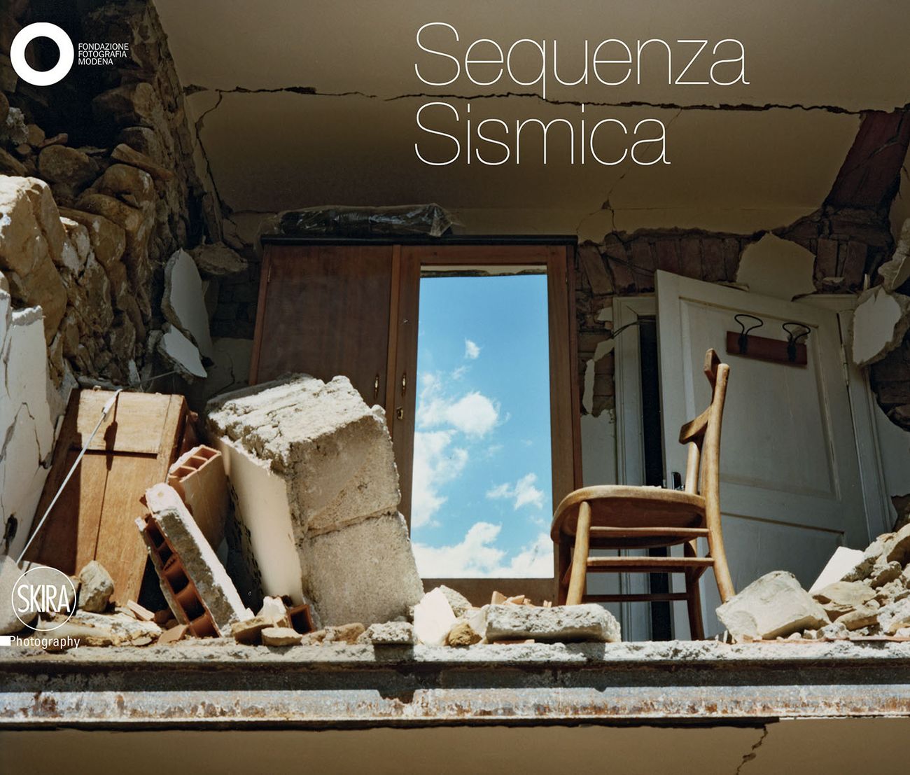 Sequenza Sismica. Italia 2012-2016 (Skira, Milano 2017)