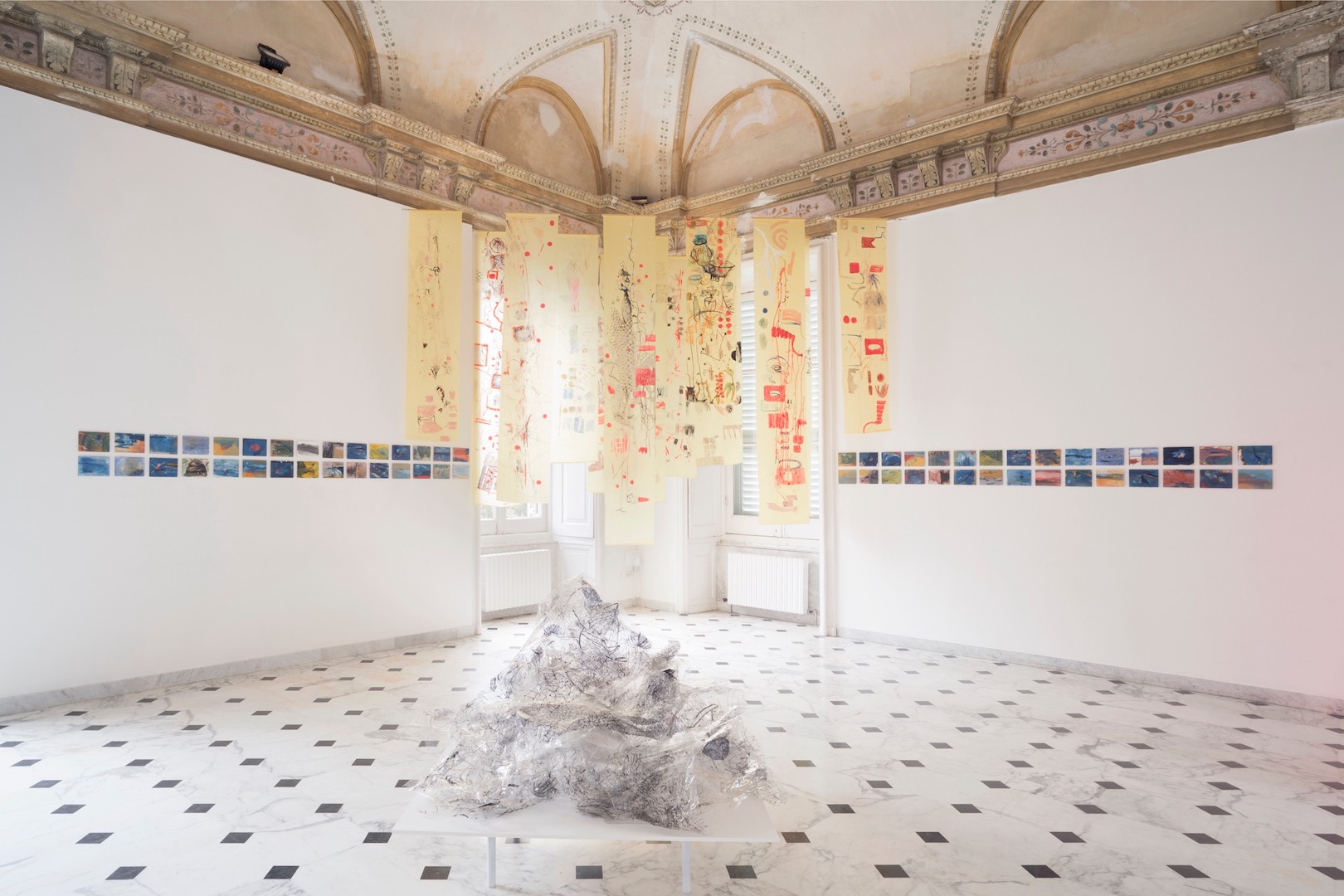 Elisa Montessori, veduta installazione, Vita morte miracoli. Courtesy dell'artista e Galleria Monitor