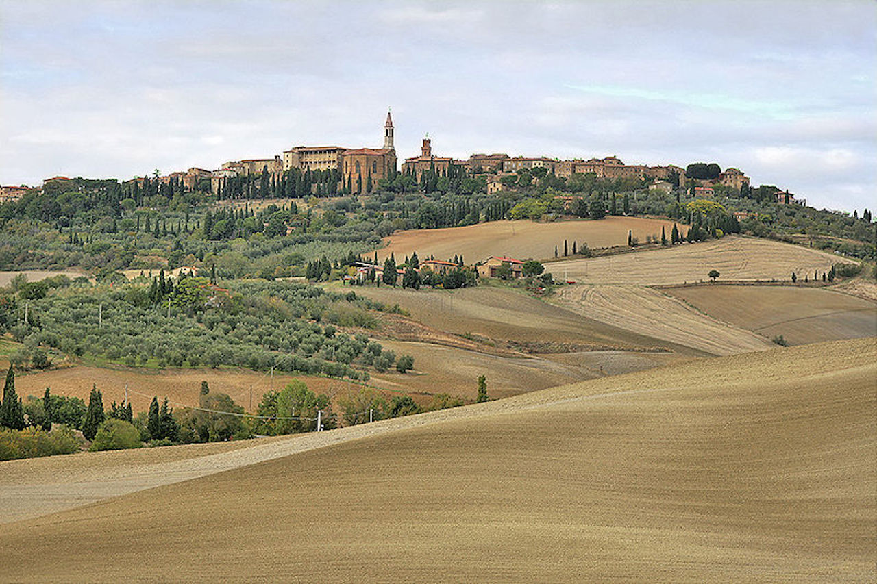 800px Pienza italy Cinema e vacanza: l’Italia da scoprire a spasso per i set