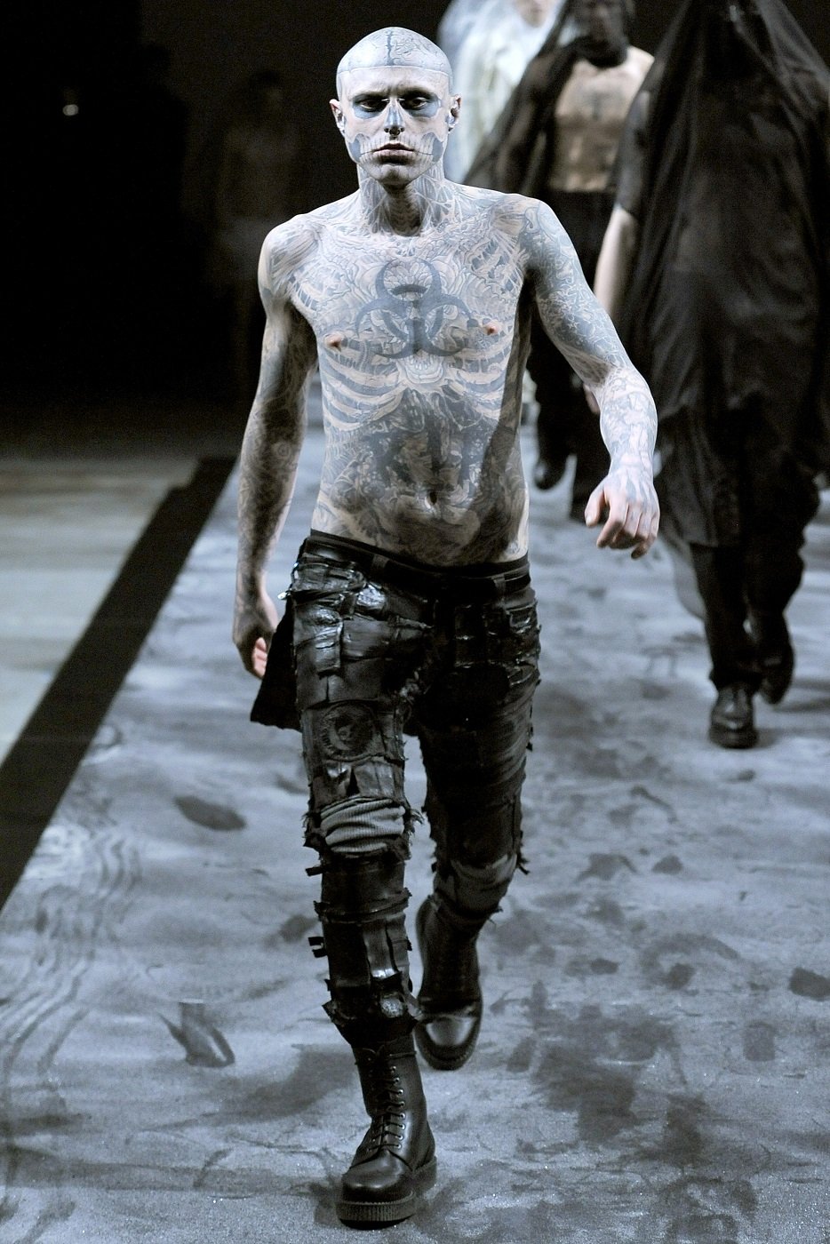 Zombie Boy sfila per Terry Mugler, parigi Fashion Week, Autunno-Inverno 2011-12