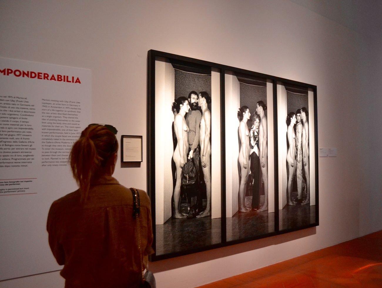 Marina Abramović & Ulay, Imponderabilia, Marina and Ulay, 1975. Installation view at Palazzo Strozzi, Firenze 2018