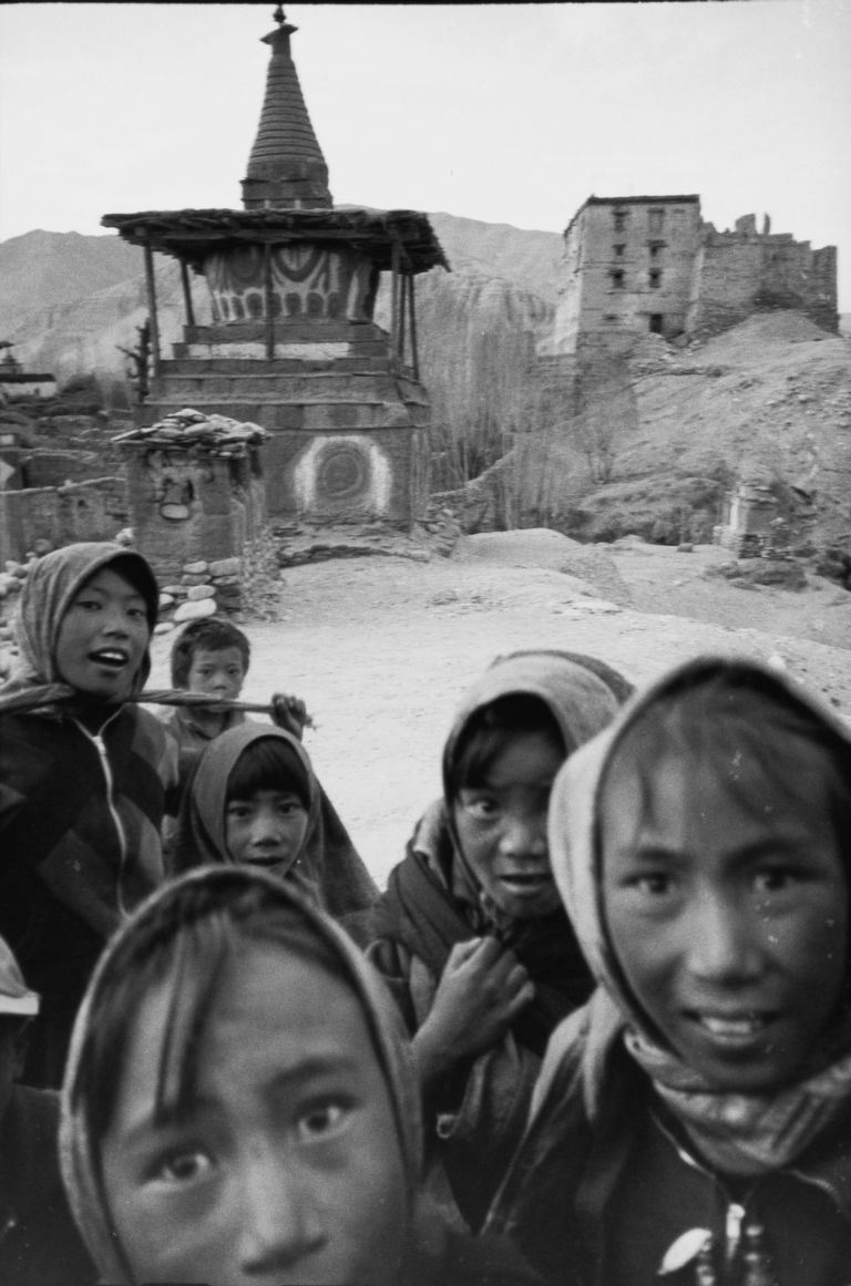 35 catalogo 30 anni d’Asia. A Roma il viaggio fotografico sulle orme di Tiziano Terzani