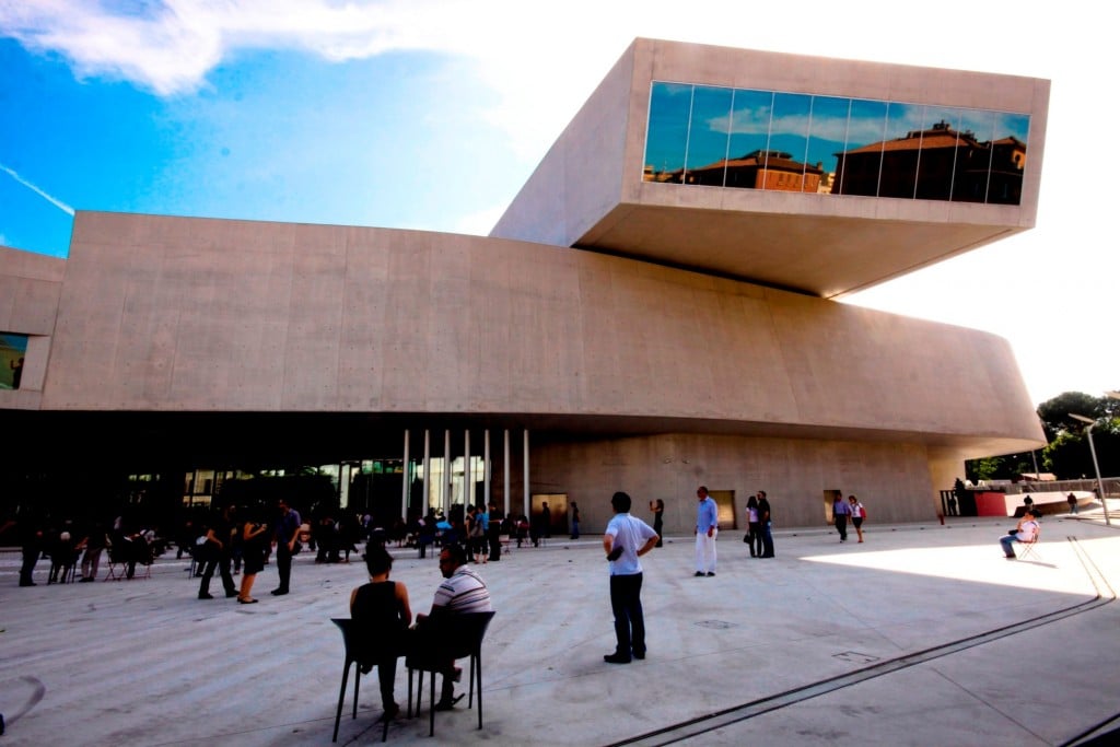 Votate Hadid, Chipperfield o Tschumi? Forza, assegniamo il Mies van der Rohe Award