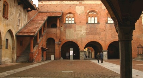 moscatelli al lavoro per chiudere in bellezza 120 L’altro Piemonte. Novara celebra l’Unità d’Italia recuperando il Broletto