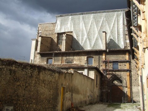 39 L’Aquila in gabbia
