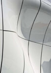 6 Photo by Virgile Simon Bertrand Moda, arte e architettura in giro per il mondo. Ecco il Mobile Art Pavillion di Zaha Hadid per Chanel