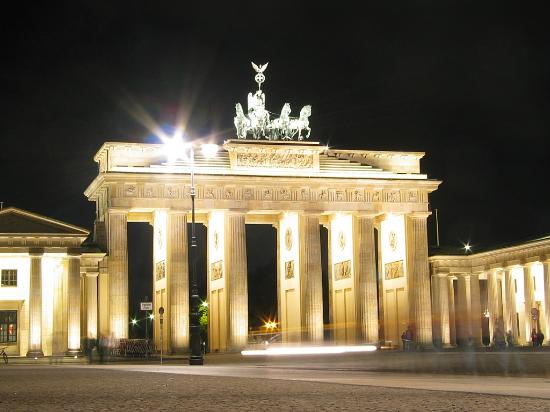Mostre e fiere in Europa? Impazza l’art-tour organizzato, anche verso Berlino…