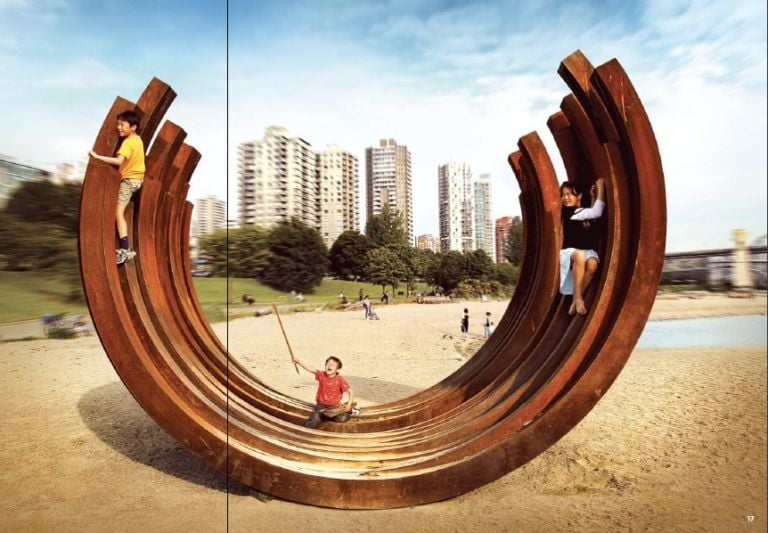 Bernar Venet Vancouver, la Biennale democratica che chiude e vende tutto all’asta