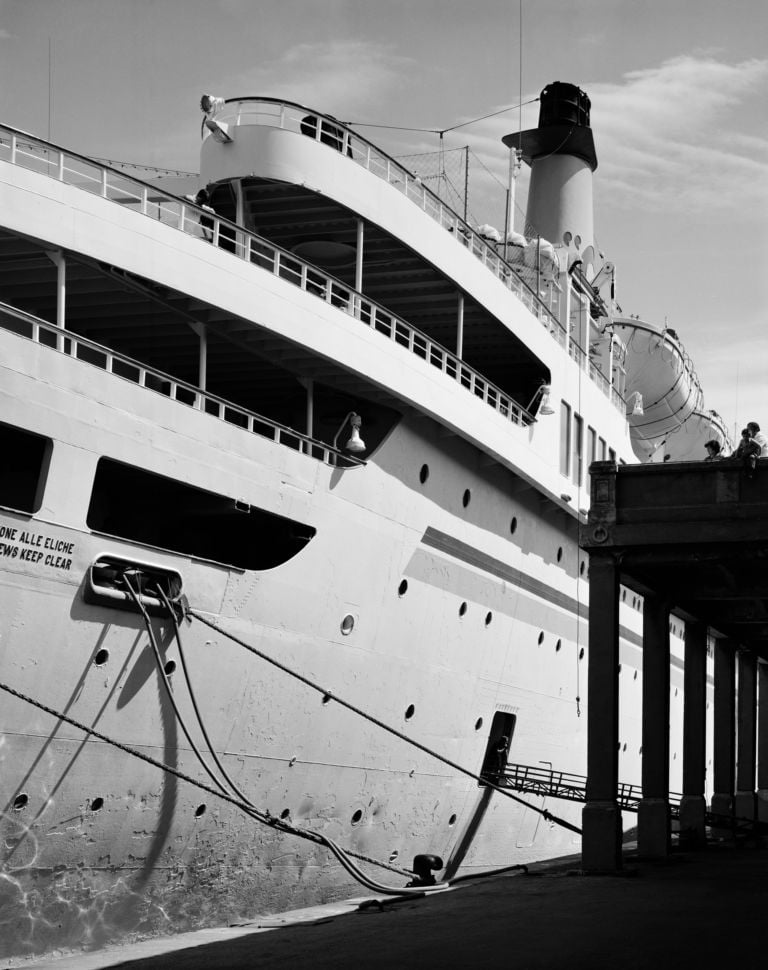 Gabriele Basilico Genova 1985 Courtesy Gabriele Basilico and Photo Co. Turin Italy E se mi perdo la mostra della fotografia italiana dalla UBS Collection? C’è la gallery di Artribune…