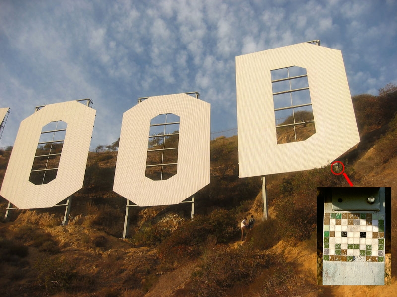 Attacco a Hollywood. E a Los Angeles arrestano lo streetartista Space Invader