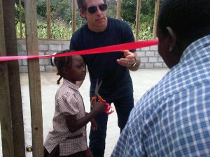 Ti presento i miei… artisti. Ben Stiller e David Zwirner insieme (con Christie’s) per Haiti
