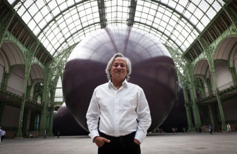 Anish Kapoor “Bonami scredita il mondo dell’arte”. Paparoni dixit