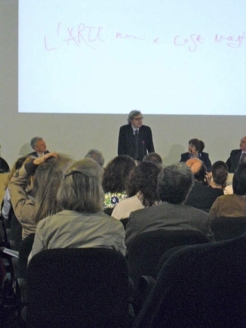 CIMG4095 La Biennale è mia! Sgarbi contro tutti alla conferenza stampa di presentazione del Padiglione Italia. Cronaca di un circo annunciato… Aggiornamento due di tre