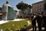 Oliviero Rainaldi Beato Giovanni Paolo II 5 Giù i veli: è del Beato Giovanni Paolo II la statua romana di Oliviero Rainaldi, ecco la fotocronaca…
