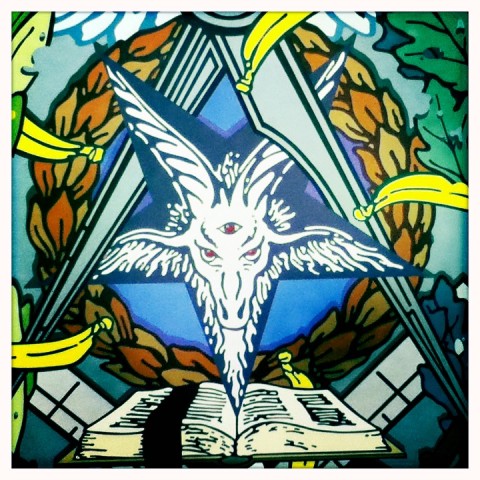 Proposta per il nuovo stemma della Repubblica Italiana dettaglio 3 Calpesti e derisi. Sì, gli italiani