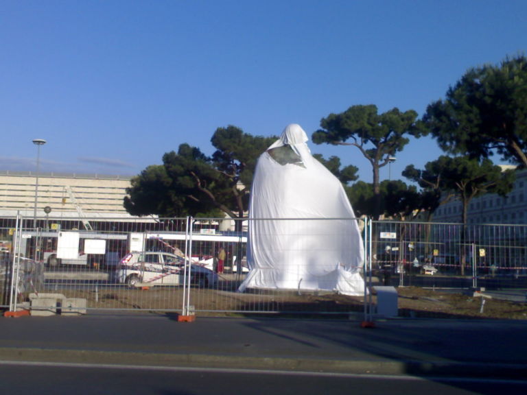 Rainaldi1 Vi piacciono le sorprese? No? E allora scoprite cosa si inaugura domani a Roma, davanti alla Stazione Termini…