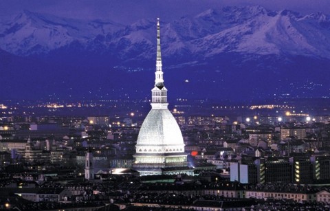 Torino notte E sai che novità: Torino regina dell’arte! Aspettando il Boetti Day, l’Ouverture la suonano le gallerie…