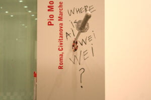 Roma Updates: che art-kermesse sei, se non protesti per Ai Weiwei? E alla fiera ci pensa H.H. Lim…