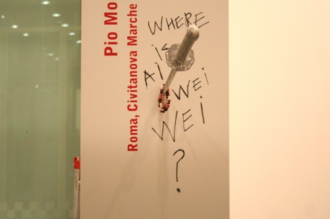 ai Roma Updates: che art-kermesse sei, se non protesti per Ai Weiwei? E alla fiera ci pensa H.H. Lim…