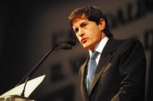 Caro Alemanno, il mondo dell’arte ti controlla. Dalla comunità intellettuale romana parte una lettera a sindaco e assessore