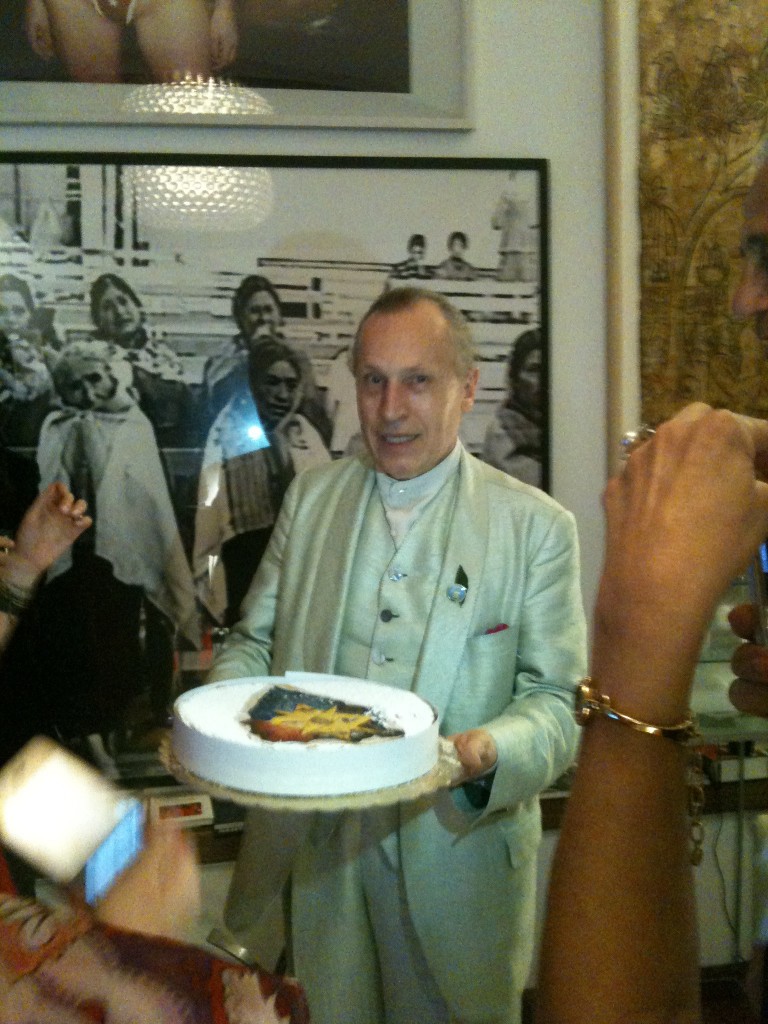 Roma Updates: e a Luigi Ontani fecero realizzare la decorazione per il dessert… Party e salotti romani tra venerdì e sabato