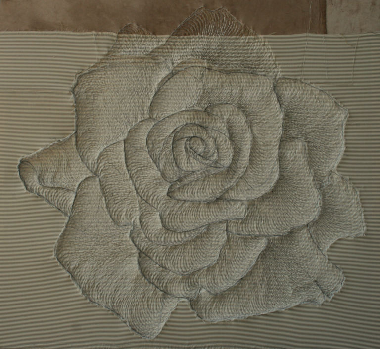 rosa del mio giardino 20 04 2011 ricamo e spilli dacciaio su stoffa cm 110x120 Ed è di nuovo il tempo delle rose, per Ketty Tagliatti