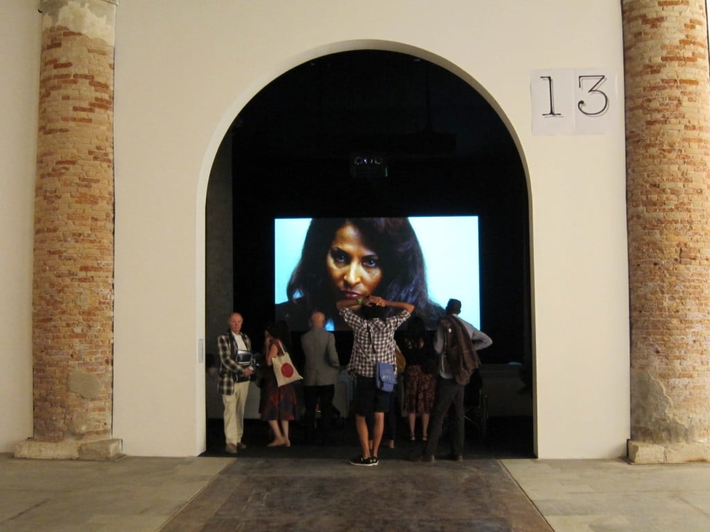Inside Biennale: quanche problemino con le targhette. E i primi visitatori premiano Marclay