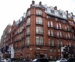 Phillips de Pury Hotel. Sta dentro al Claridge’s di Mayfair la nuova sede londinese (con galleria) della casa d’aste