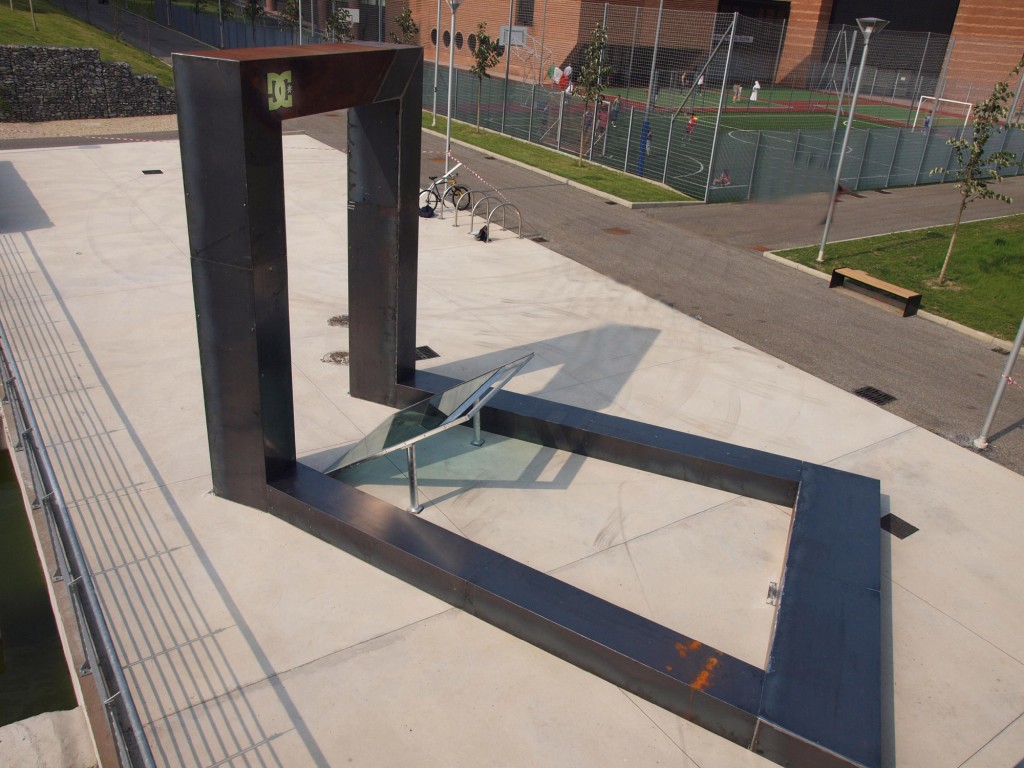 In skateboard, a Parco Dora. Sul nuovo monumento torinese di Raoul Gilioli