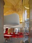 Scorcio interno del nuovo ristorante foto Roland Halbe Le Phantome de l’Opéra Garnier. Apre a Parigi l’etereo ristorante griffato Odile Decq