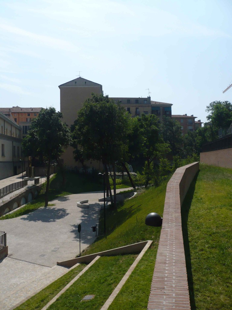 Veduta dallalto Parco Cavaticcio Bologna Verde MAMbo. Nel cuore della Manifattura delle Arti, Bologna recupera il Parco Cavaticcio