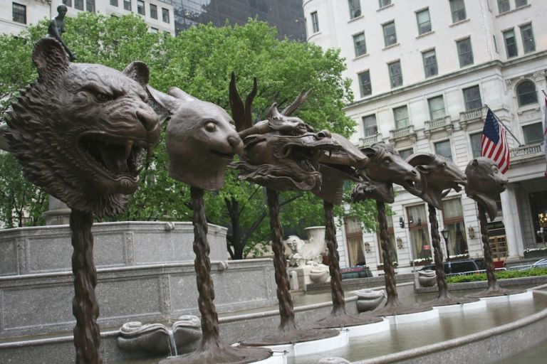 central park Ai Weiwei Sunday. Lo Zodiaco di Londra e New York, in tre video scovati da Artribune Television