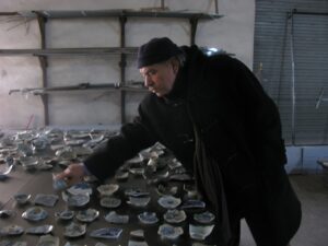 Medium Loci. E Kounellis ricicla la porcellana per la doppia mostra museale in Cina