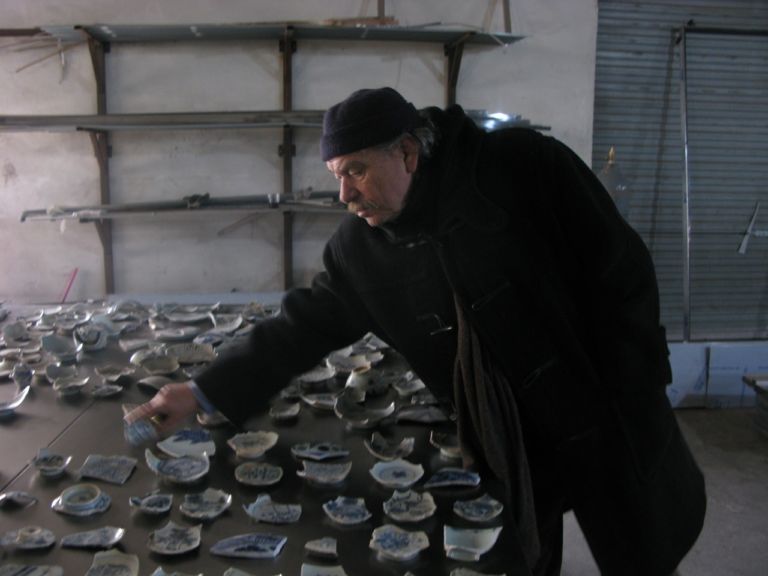 kounellis in cina 1 Medium Loci. E Kounellis ricicla la porcellana per la doppia mostra museale in Cina
