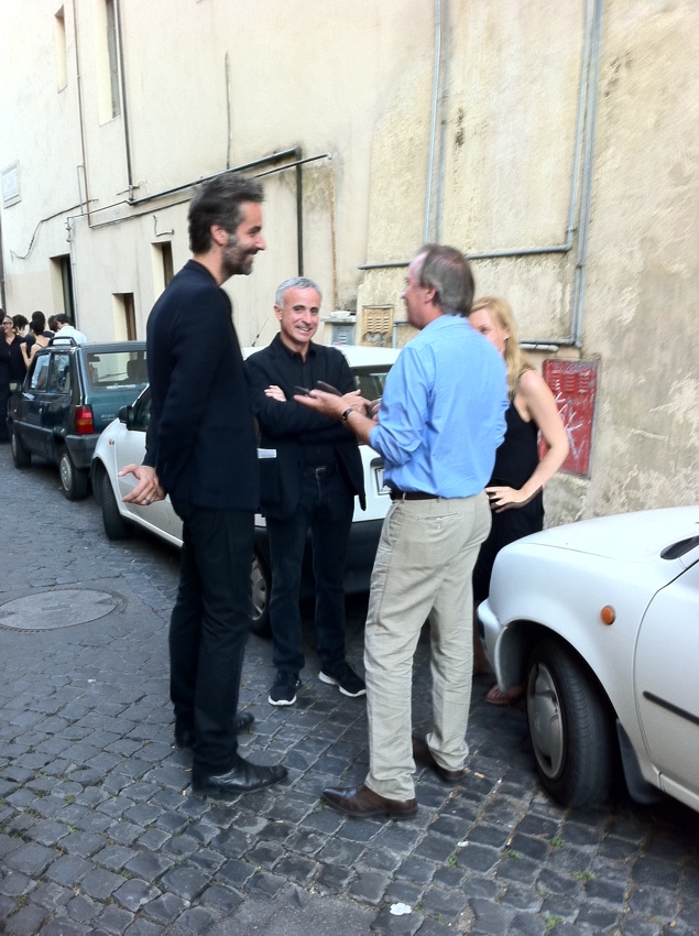 Masbedo a Roma per l’esordio con Lorcan O’Neill: ecco chiccera (e che c’era da vedere) a Trastevere…