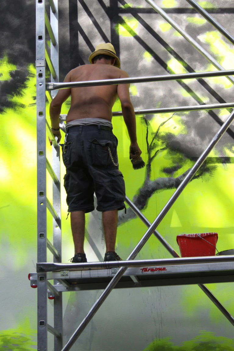 6.francesco de grandi foto mariangela insana Un bosco giallo elettrico, a Palermo. Ecco il work in progress di Francesco De Grandi nel giardino di Palazzo Riso