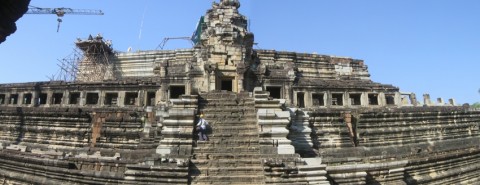 Angkor Baphuon La Luxor di Cambogia. Équipe archeologica francese smonta, restaura e rimonta il tempio principe di Angkor Wat