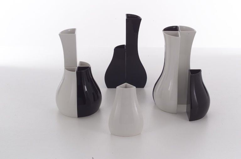 Franco Raggi Vaso Vasovasi produzione Danese 2004 Small object: 18 designer stilano in un minuto e mezzo la top 3 dell’oggetto più bello. Non è una gara ma una performance sul senso del bello…